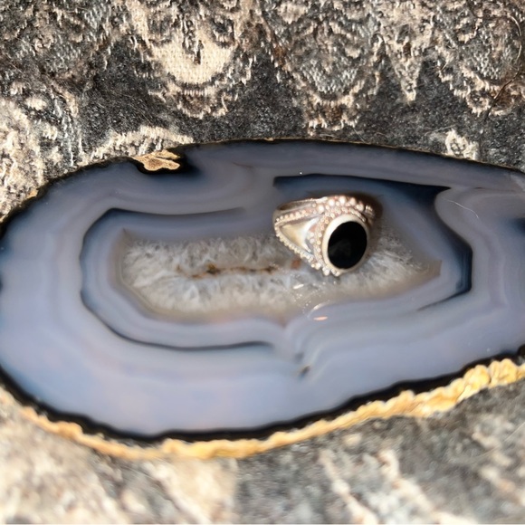 Sterling Silver Onyx 925 Size 7 ring - Picture 7 of 15